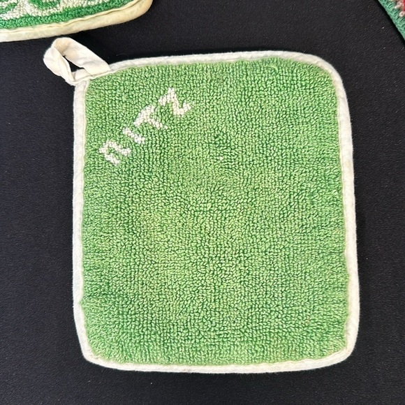Lot of Vintage Potholders Crocheted and Teri Cloth 6 Pieces - Picture 5 of 9